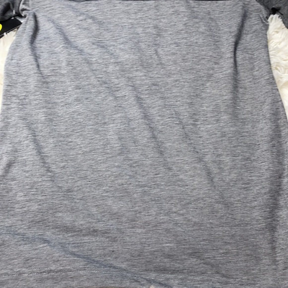 Champion Gray Duo Dry Breathable Odor Control Tee Men’s Size Small - Picture 12 of 12